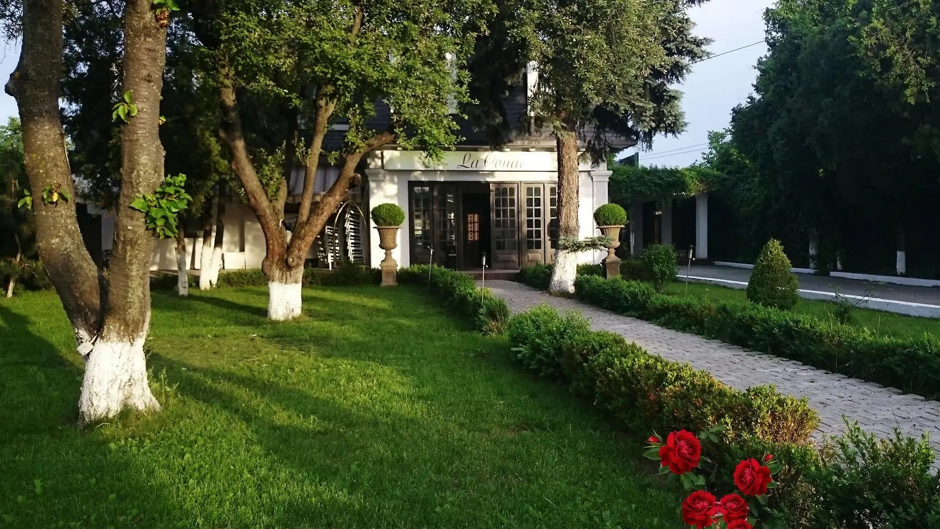 La Conac By Residence Hotels location